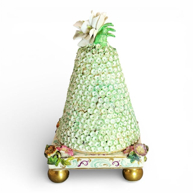 Antique German Porcelain Inkstand with Schneeballen Decoration, 1800 For Sale - Image 4 of 11