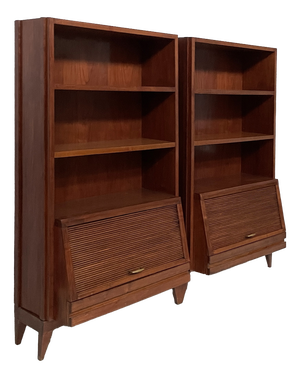 Mid-Century Modern Italian Sideboard in Wood, 1960s