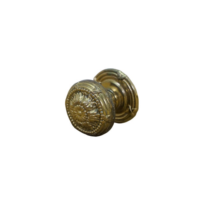 Neoclassical 9 Vintage Brass Neoclassical Ribbon & Reed Floral Medallion Drawer Pull For Sale - Image 3 of 13