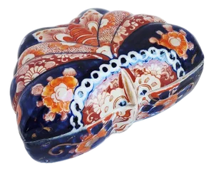 Antique Japanese Imari Porcelain Butterfly Box