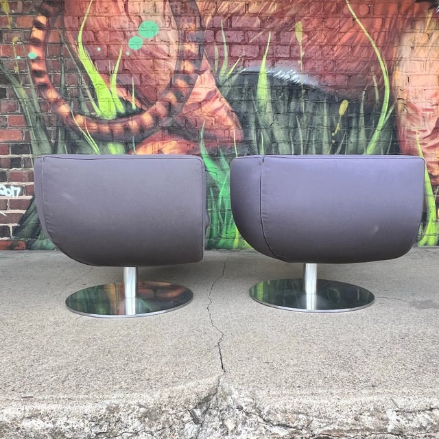 B&B Italia Pair of B&b Italia Tulip Chairs by Jeffrey Bernett – Made in Italy For Sale - Image 4 of 12