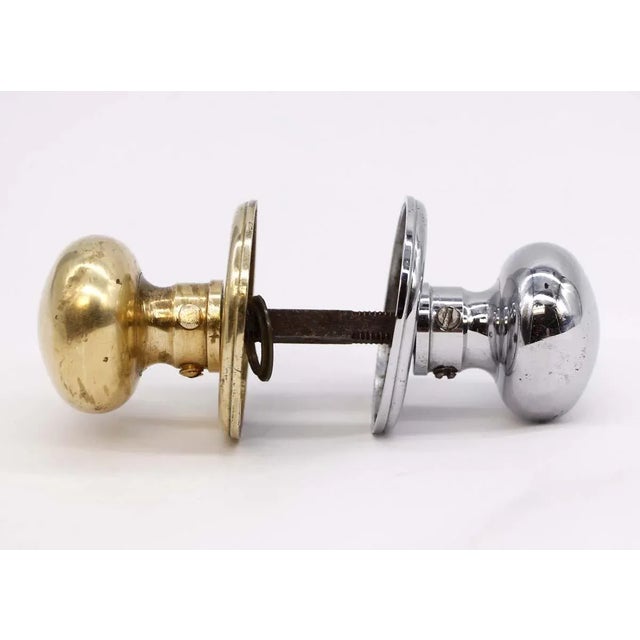 Traditional Pair of Vintage Cast Brass Mixed Finish Passage Door Knob Set For Sale - Image 3 of 5