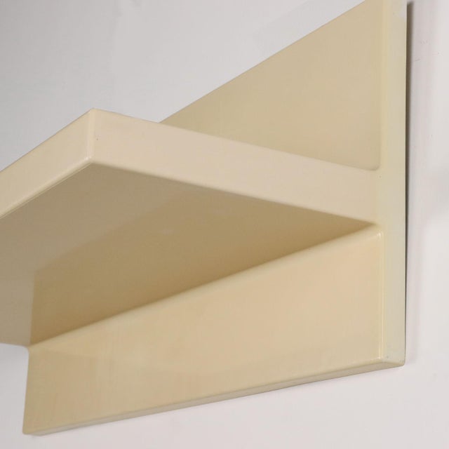 Shelf in Plastic Material, 1970s For Sale - Image 3 of 8