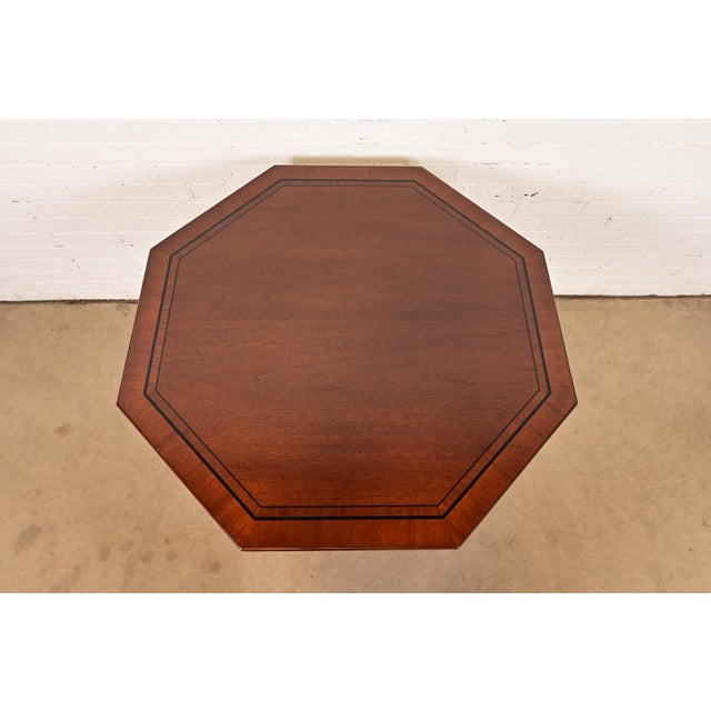 1980s Baker Furniture Georgian Banded Mahogany Pedestal Breakfast Table or Game Table, Newly Refinished For Sale - Image 5 of 10