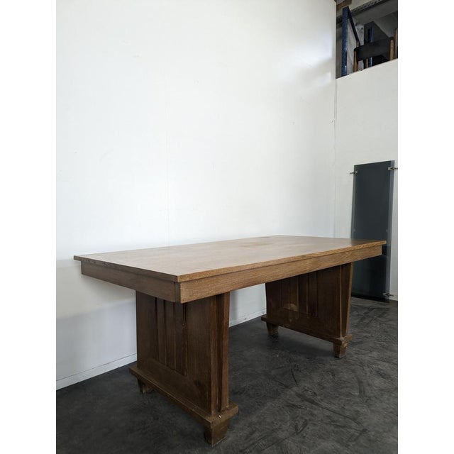 Art Deco Style Oak Desk, in Very Good conditions.