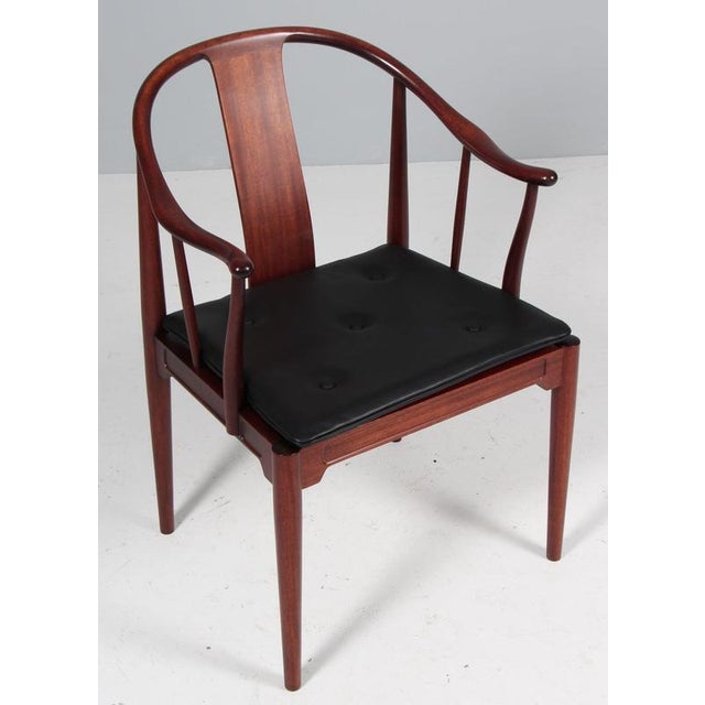 Hans J. Wegner famous and beautiful chair is an adaptation of an old Chinese chair of the Ming dynasty; “China Chair”. A...