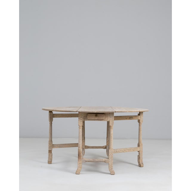 1900 - 1909 1900s French Oak Drop Leaf Table For Sale - Image 5 of 18