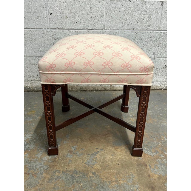 Chippendale 1980s Chinese Chippendale Style Pair of Benches Attributed to Baker Furniture For Sale - Image 3 of 6