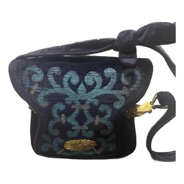 1970s Gorgeous Blue and Turquoise Velvet and Brass Shoulder Bag by Beghé Reation For Sale