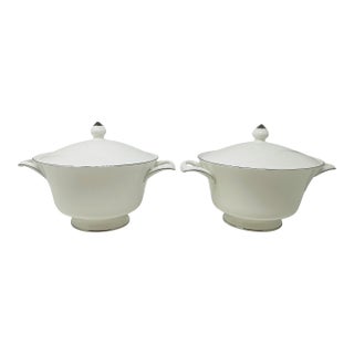 1970s Vintage Wedgwood "Silver Ermine" Soup Tureens - A Pair For Sale