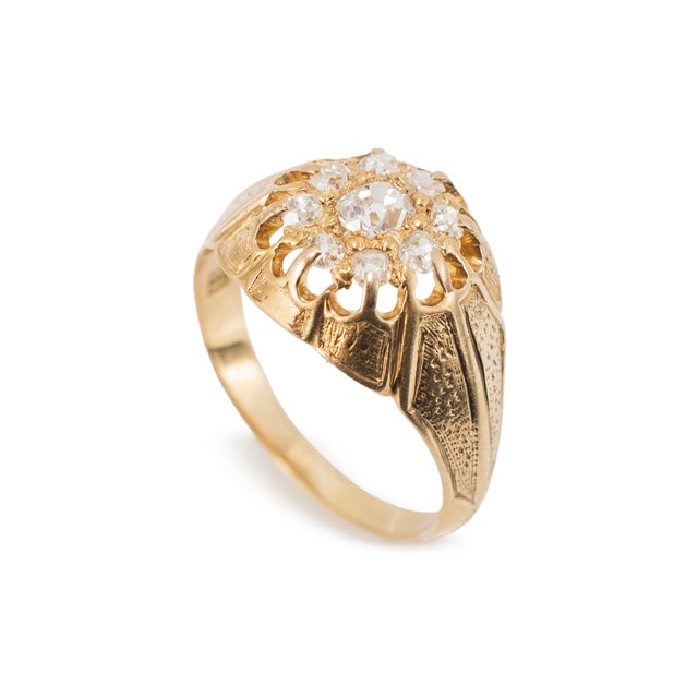 Gender: Ladies Metal Type: 18K Yellow Gold Ring Size: 5.5 Weight: 3.25 grams Ladies handmade 18K yellow gold victorian...