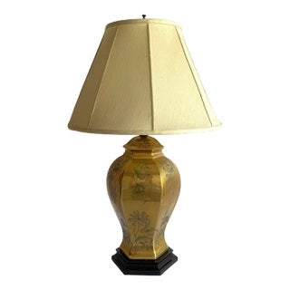 1970s Morris Greenspan Chinoiserie Gold Porcelain Floral Hand-Painted Urn Table Lamp For Sale
