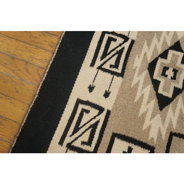 1940s Gray Geometric Mid-20th Century American Navajo Carpet 4' X 5'8'' Flatweave Wool Rug For Sale - Image 9 of 9
