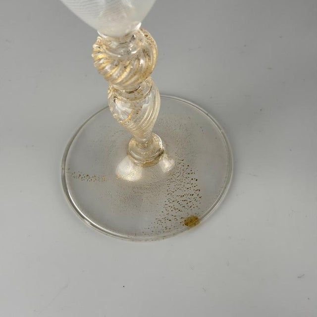 Gold Champagne Set in Reticello and Gold Leaf by Carlo Scarpa for Venini, 1930s, Set of 5 For Sale - Image 8 of 10