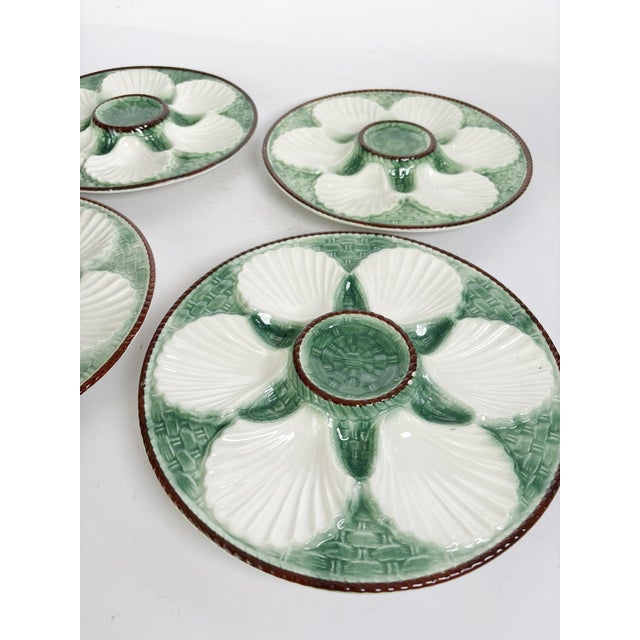 1920s White and Green Oyster Plates, France, 1920s, Set of 4 For Sale - Image 5 of 13