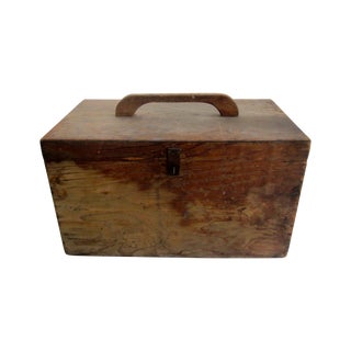 Primitive Rustic Wood Trunk Chest Crate Tool Chest For Sale
