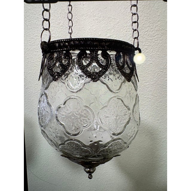 I found these Moroccon style pendant candle holders at an antique store near Las Vegas, NV and was amazed at the clarity...