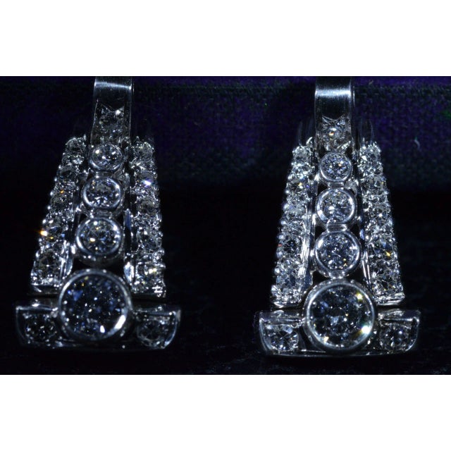 The Gianna: Platinum Dangler Earrings Set with 1.42 Carat Total Weight in Diamonds, 2 Pieces For Sale - Image 4 of 5