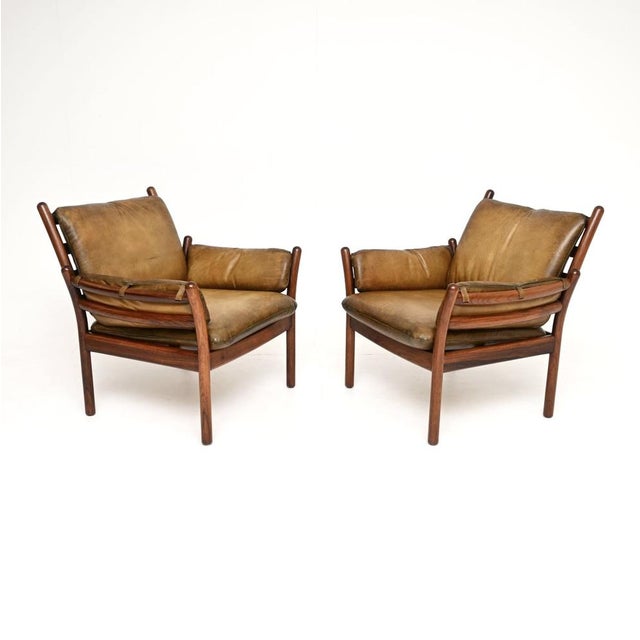 Mid-Century Modern Vintage Danish Armchairs by Illum Wikkelso for CFC Silkeborg, 1960, Set of 2 For Sale - Image 3 of 11