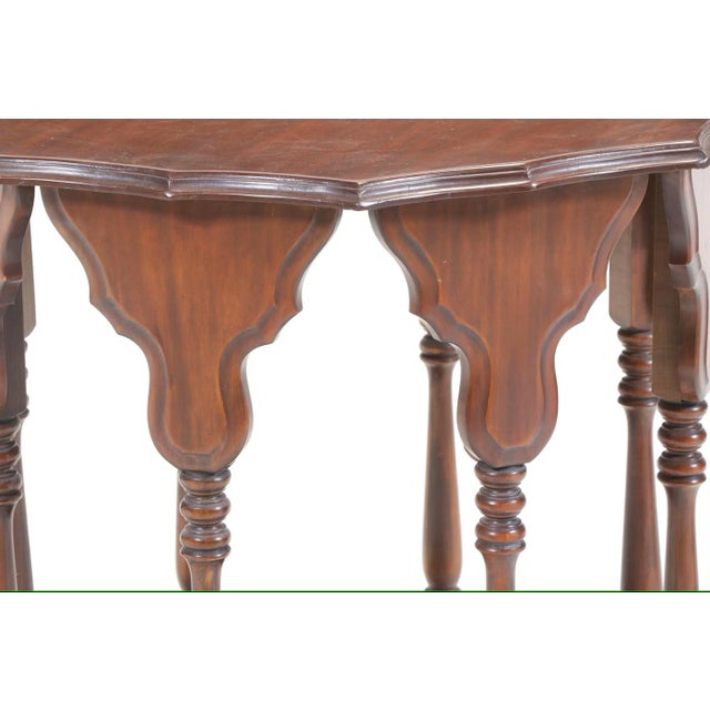 American Early 20th Century Colonial Revival Side Table For Sale - Image 3 of 7
