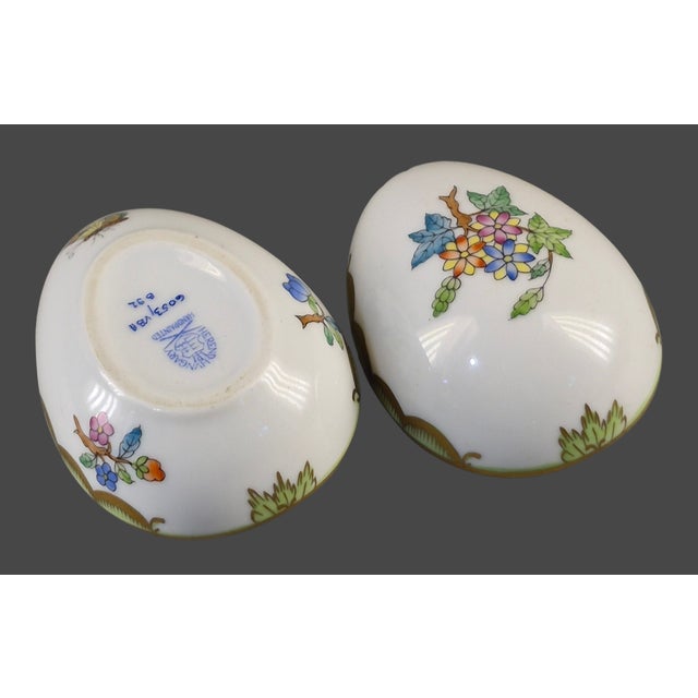 Green Herend Queen Victoria Pattern Fine Porcelain Hand Painted Floral Egg Trinket Box For Sale - Image 8 of 9