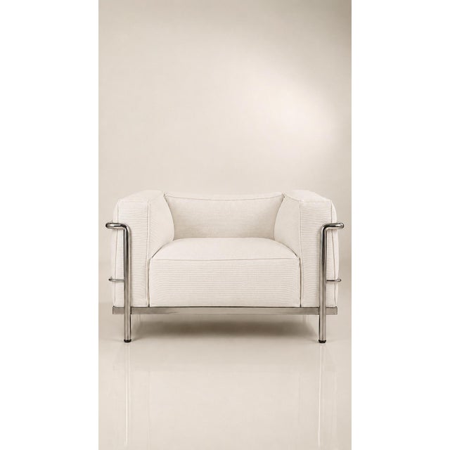 Two LC3 armchairs by Le Corbusier in chrome, excellent condition. The covers have been restored to mint condition. 100%...