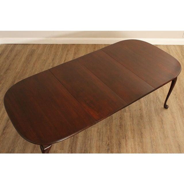 Queen Anne Style Oval Cherry Extension Dining Table With Two Leaves For Sale - Image 4 of 17