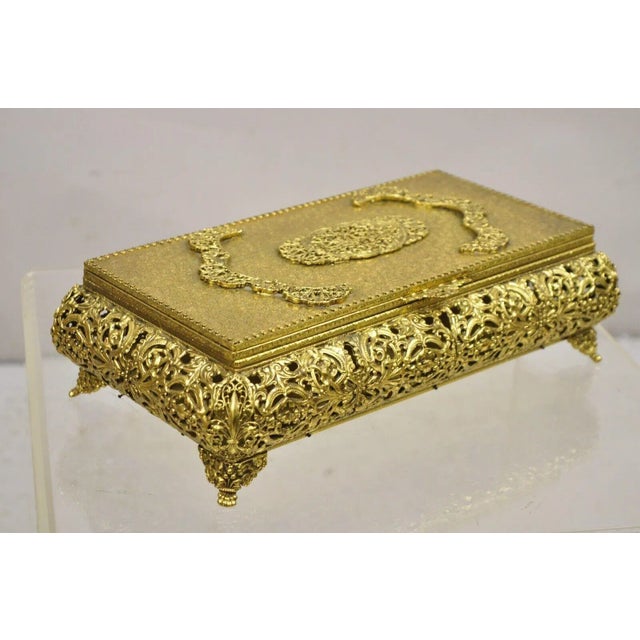 Vintage French Hollywood Regency Style Gold Filigree Vanity Jewelry Box by Globe For Sale - Image 11 of 12