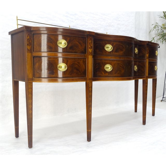 Federal Mahogany Brass Gallery Tapered Legs Serpentine Inlayed Sideboard MINT For Sale - Image 13 of 17