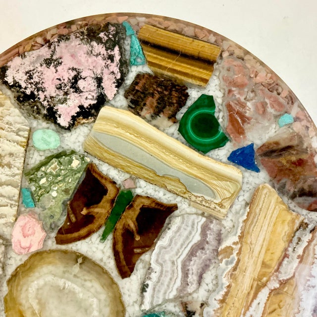1950s Vintage Folk Art Boho Chic Lucite Encased Semi-Precious Stones Drinks Table With Butterfly Design For Sale - Image 16 of 17