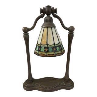 Vintage Arts and Crafts Tiffany-Style Stained Glass Bell Harp Table Lamp For Sale