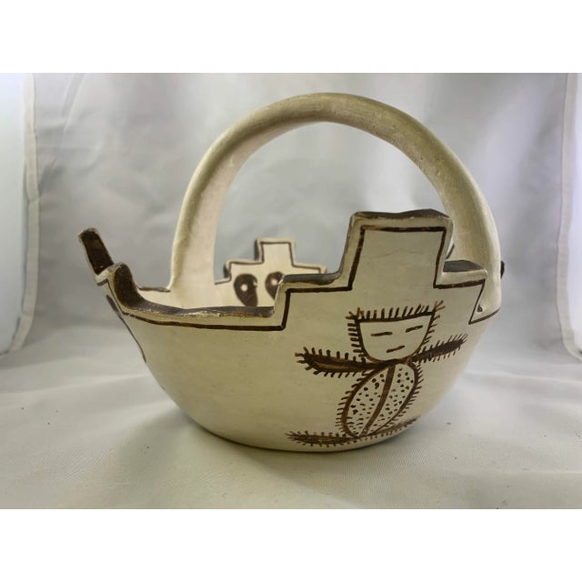 1970s Zuni Prayer Bowl With Handle Signed Jennie Laate For Sale - Image 5 of 13