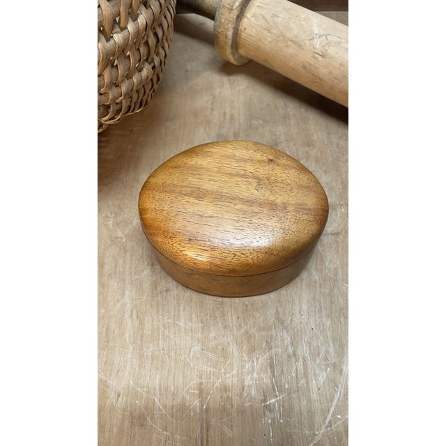 Contemporary 1970s Vintage Oval Wooden Trinket Box With Attached Swivel Top For Sale - Image 3 of 6