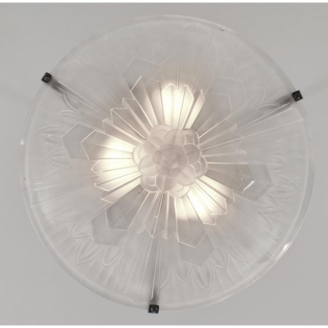 Metal French Art Deco Chandelier by Verreries Des Hanots - 1930 France For Sale - Image 7 of 14