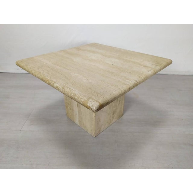 Square Travertine Coffee Table, 1970s, in Good conditions. Designed 1970 to 1979
