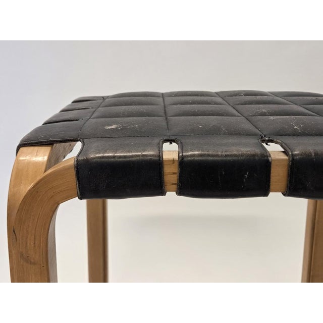 Wood Stool Y61 by Alvar Aalto for Artek, Finland, 1950s For Sale - Image 7 of 12