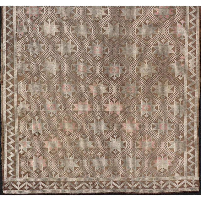 Vintage Turkish Embroidered Kilim With All-Over Star Design on a Taupe Ground For Sale - Image 11 of 13