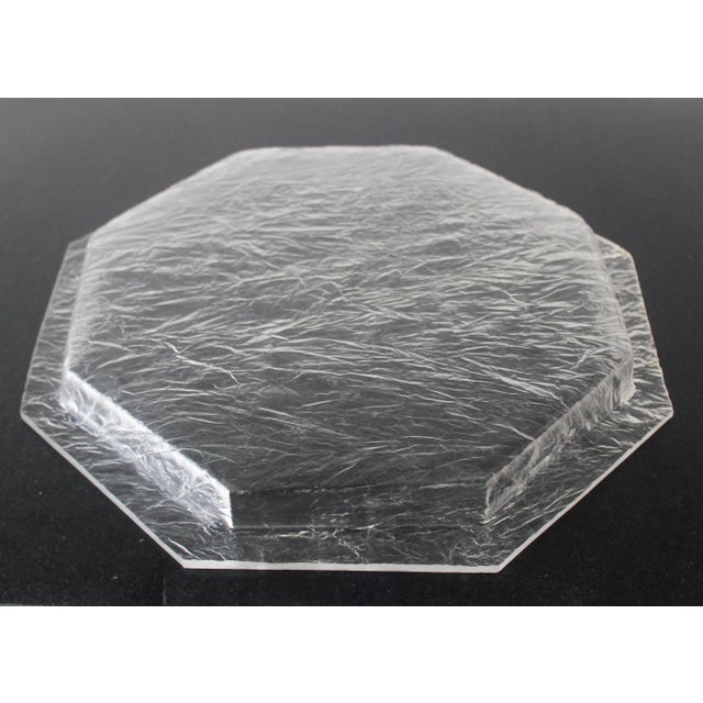 Willy Rizzo Willy Rizzo Style Crackle Ice Effect Lucite Octagonal Serving Tray Vintage For Sale - Image 4 of 12