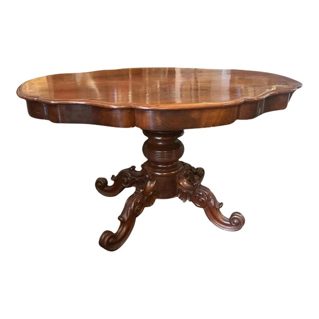 1880s Louis Philippe Mahogany Feather Turtle Shell Shaped Sicilian Side Table For Sale