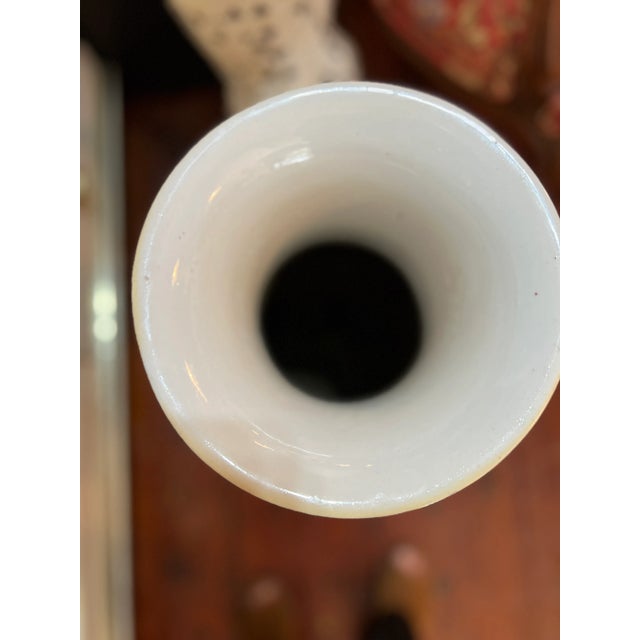 1940’s Vintage Tall Famille Rose Chinese Porcelain Decorative Baluster Vase For Sale - Image 4 of 11