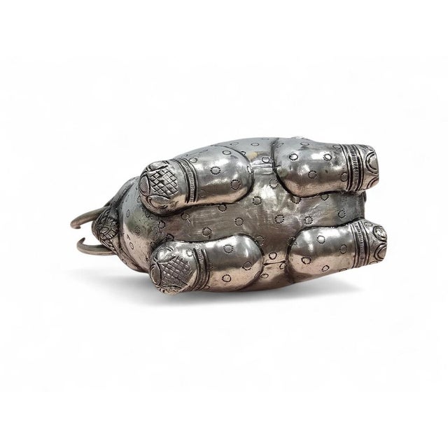 Antique Indian Silver Elephant Boxes with Floral Decoration, 1890, Set of 2 For Sale - Image 13 of 15