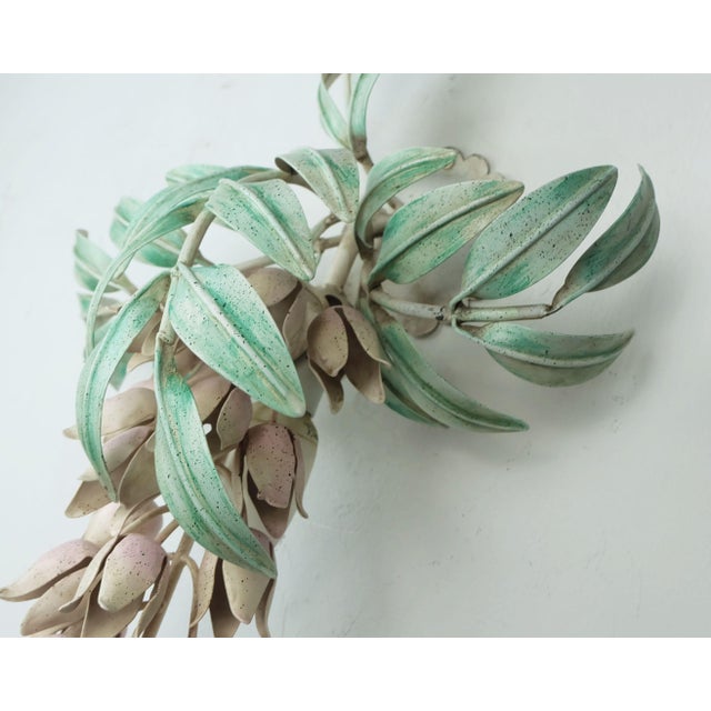 1970s Vintage Hollywood Regency Florentine Metal Wisteria Wall Lamp, Italy, 1970s For Sale - Image 5 of 11