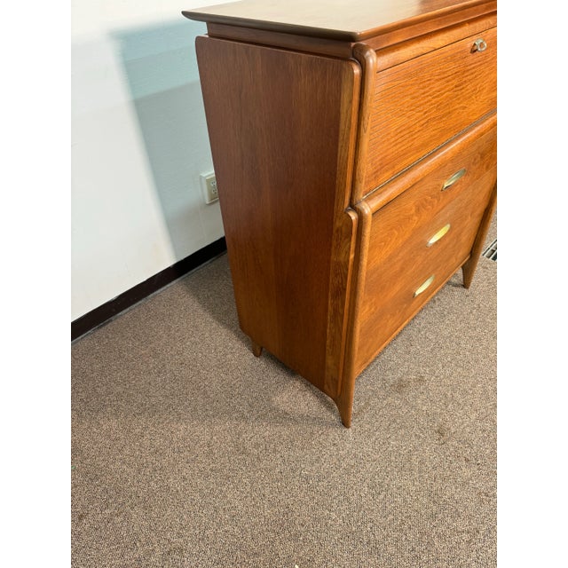 Mid-Century Modern Drexel Projection Gentleman’s Chest For Sale - Image 3 of 12