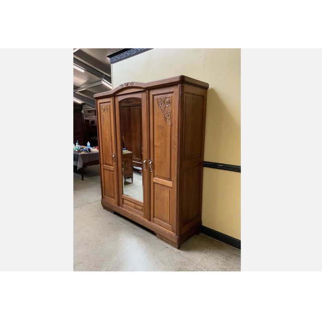 Brown Vintage Art Deco Wardrobe in Oak, 1930 For Sale - Image 8 of 12