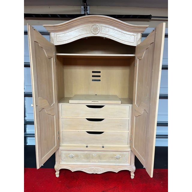 Lexington "Chateau Latour" Armoire (Model 236-311) For Sale In Orlando - Image 6 of 9