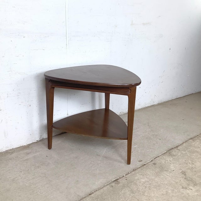 Mid 20th Century Pair of Walnut-Finish Two-Tier Triangular End Tables, Mid-Century Modern Style For Sale - Image 5 of 12