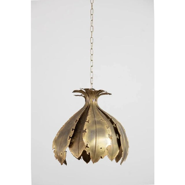 Vintage Brass Hanging Lamp, 1960s, in Very Good conditions. Designed 1950 to 1959 Up to 250V (Europe/UK Standard).The...