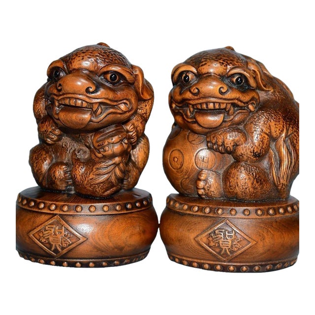 Pair of Carved Boxwood Guardian Lions – 3" Foo Dog Figures With Pedestals For Sale