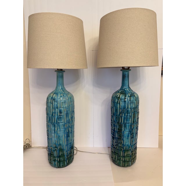 1980s Euro Design Mid Century Modern Style Table Lamps-a Pair For Sale - Image 4 of 5