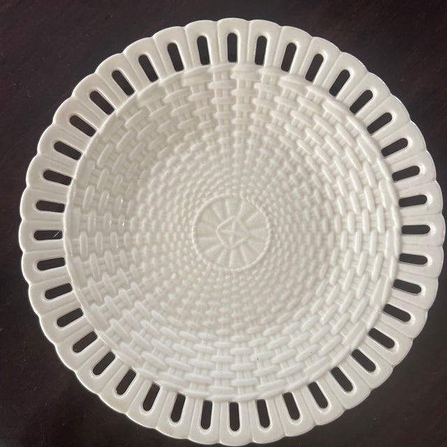 English Antique English Reticulated Basket Weave Creamware Plate For Sale - Image 3 of 4